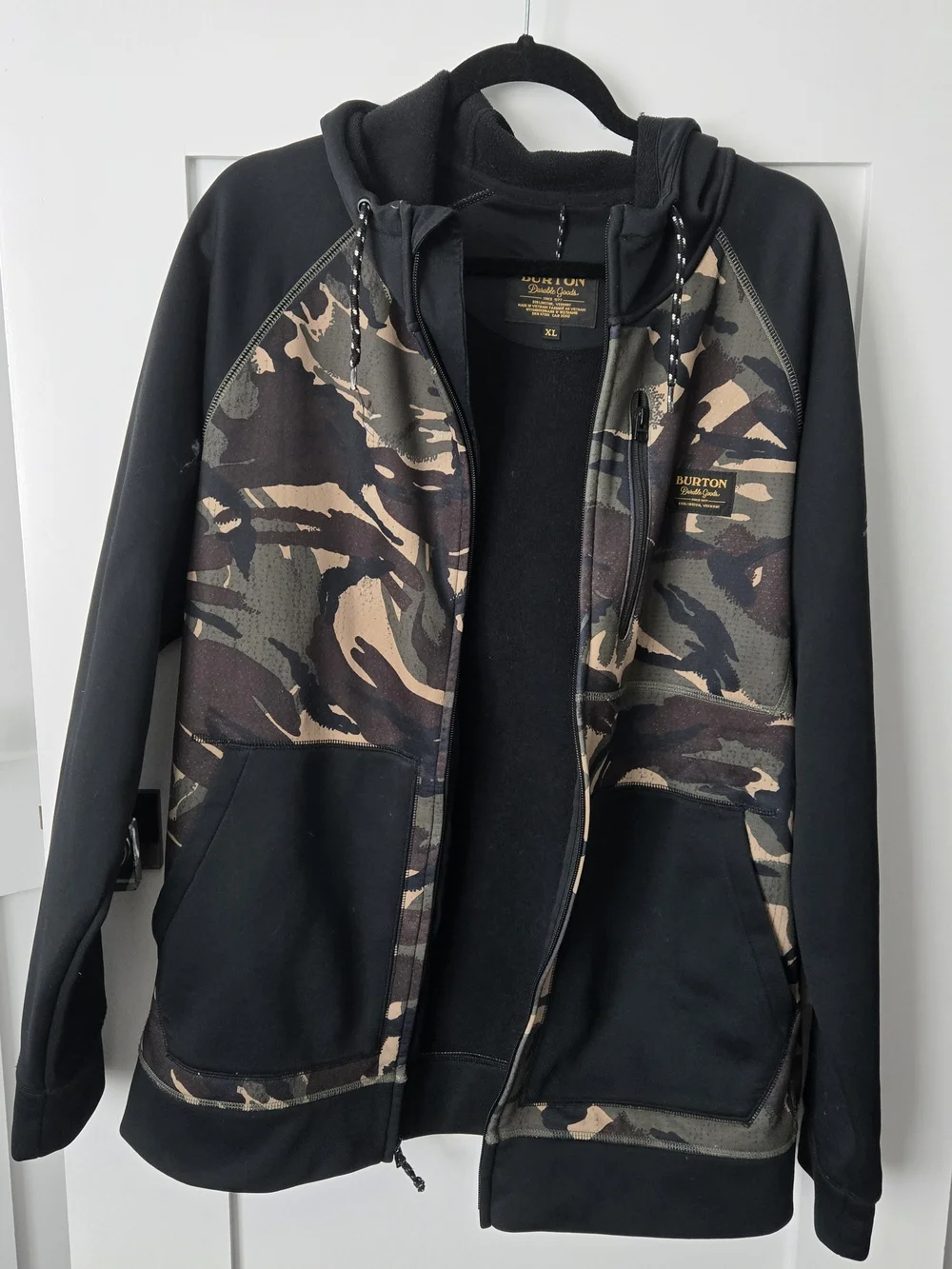 Like New! Mens XL Burton Camo Zip Hoodie - Black & Olive